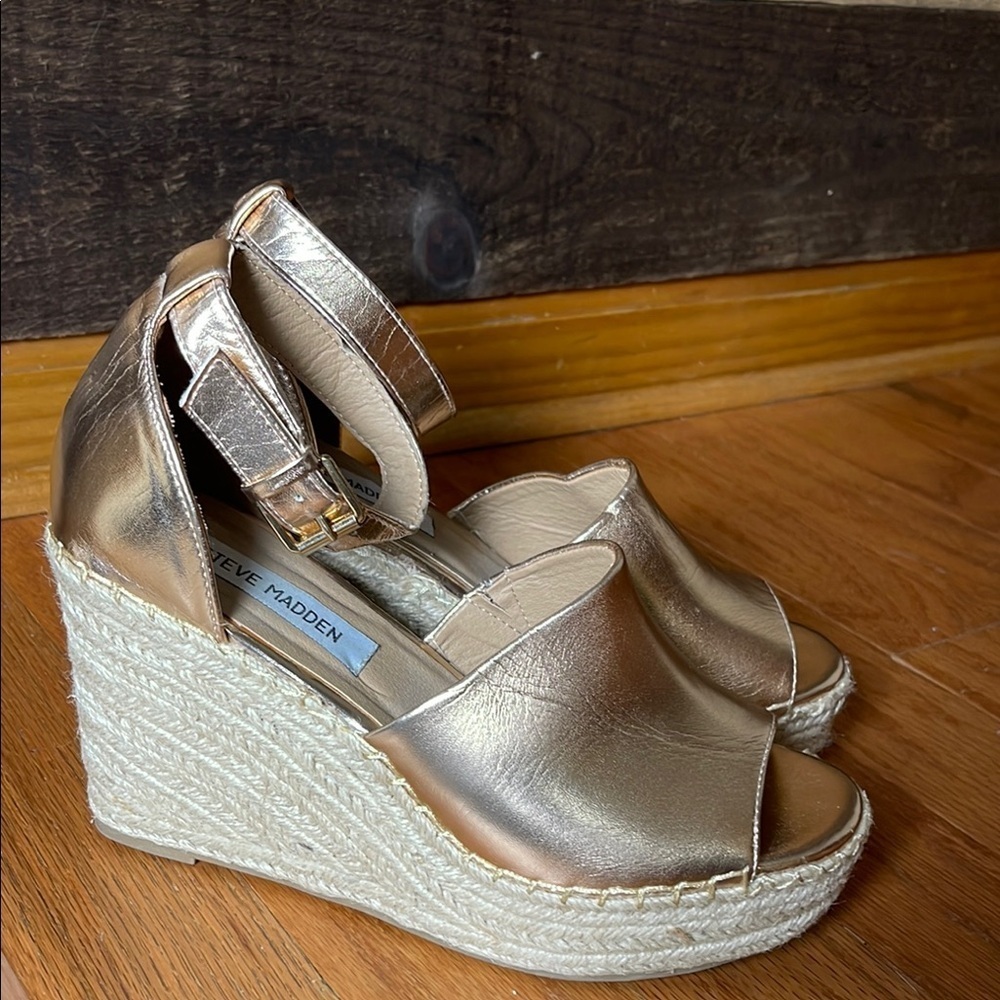 Steve Madden Rose Gold Platform Wedges Jaylen Sandals, Size 8.5